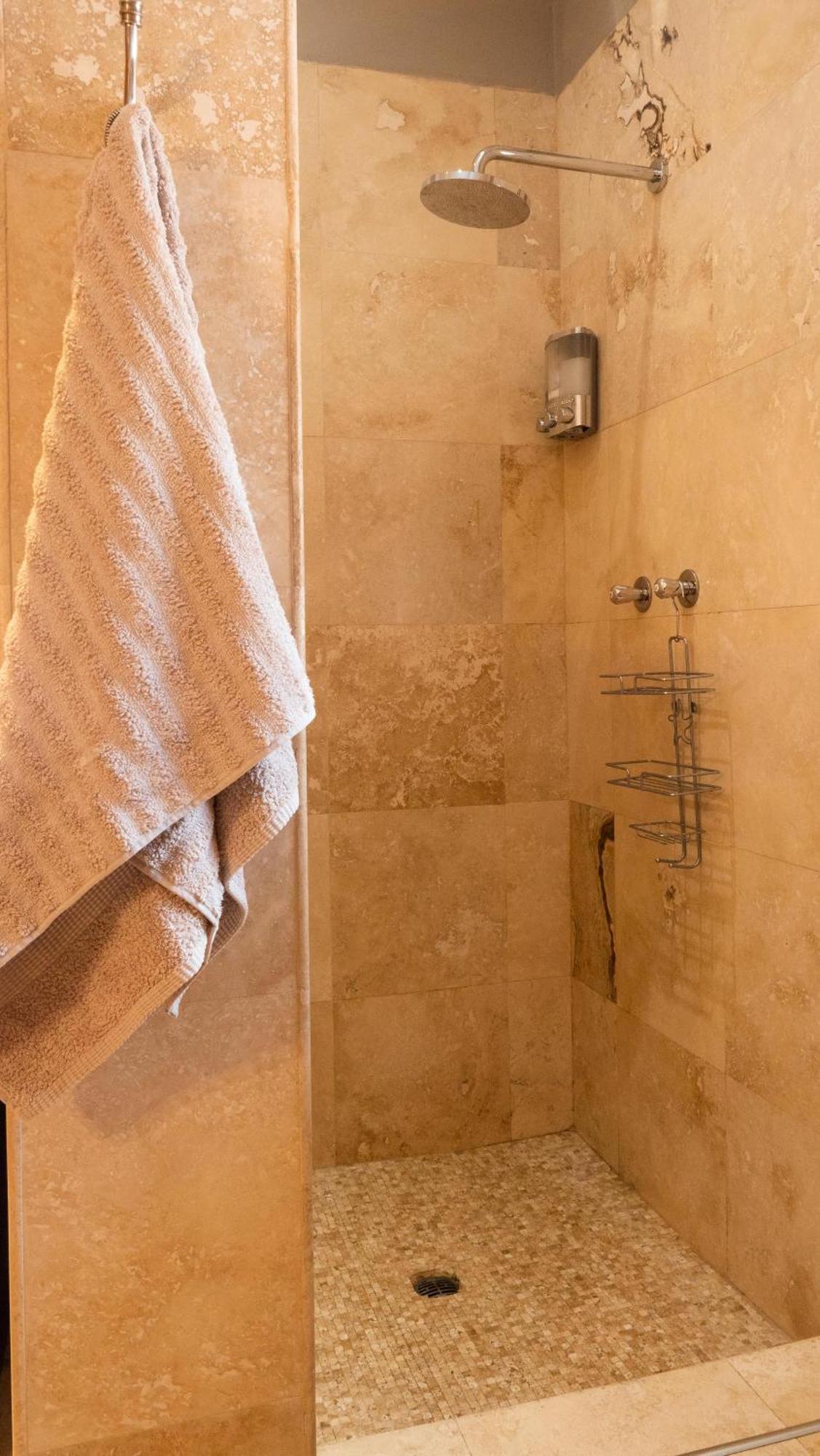 Tuareg Guest House Midrand Eksteriør billede