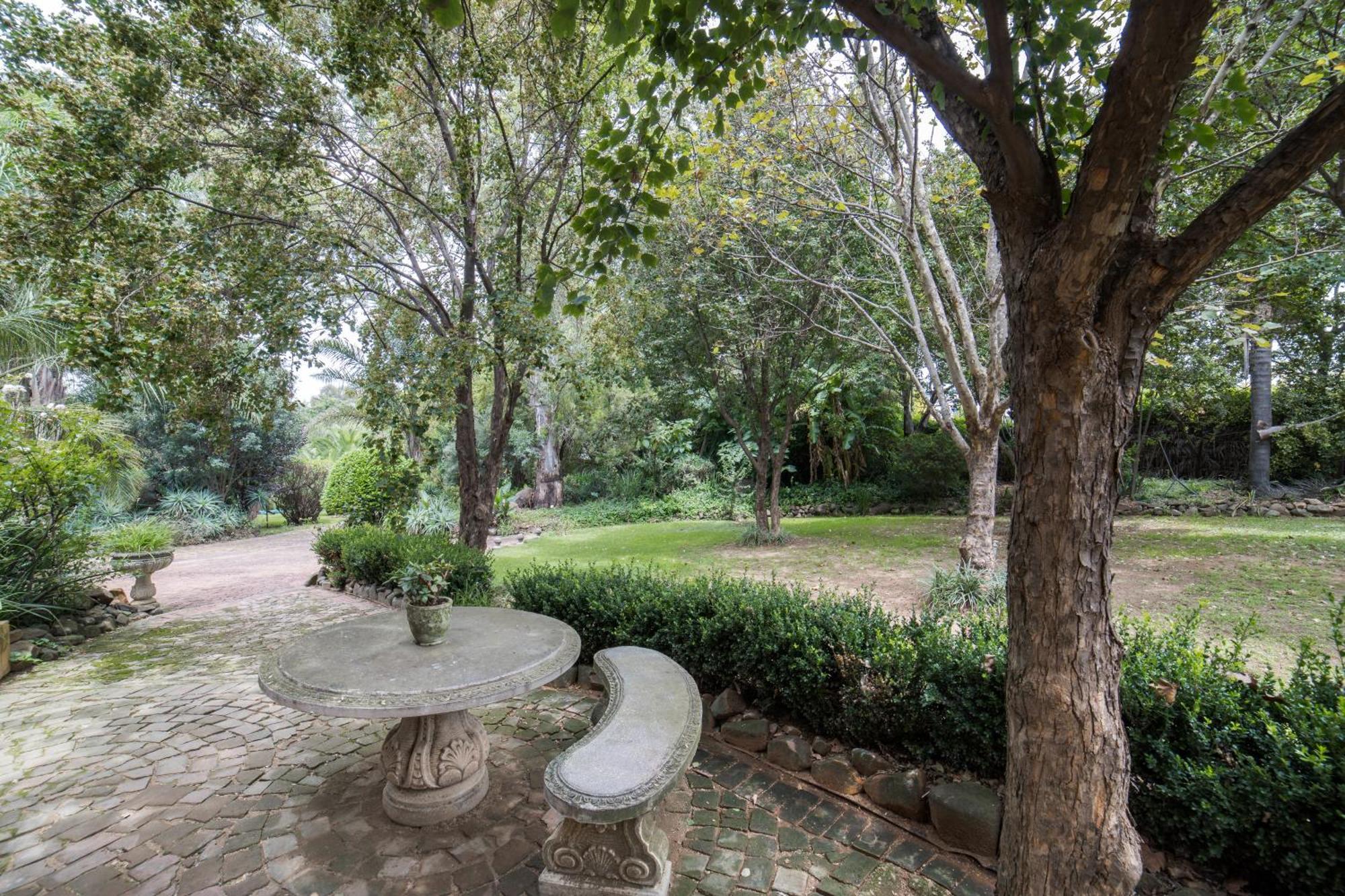 Tuareg Guest House Midrand Eksteriør billede